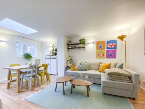 View Full Details for Sandland Street, Holborn, London