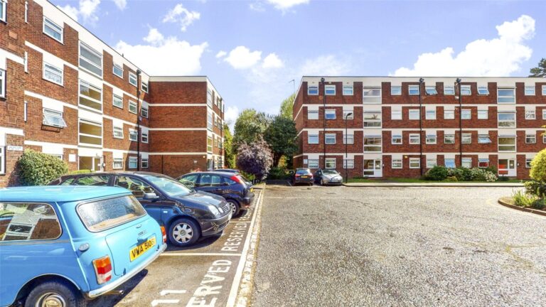 Oaktree Close, Ealing, London, W5 2AQ
